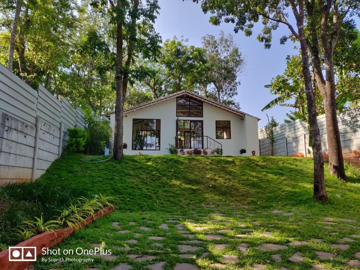 Aakriti Homestay Chikmagalūr المظهر الخارجي الصورة